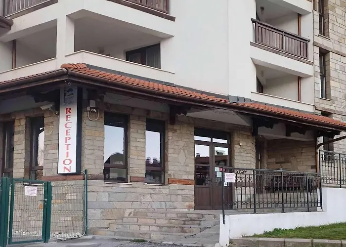 Melania In Complex Royal Towers Appartement