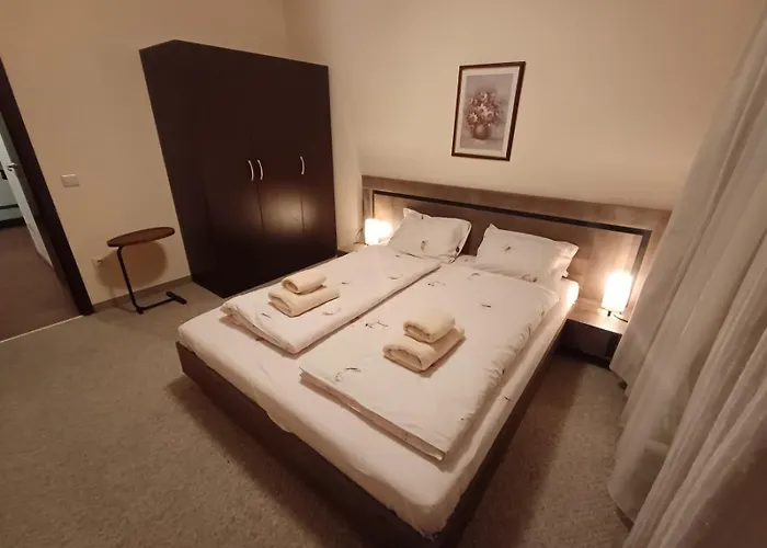 Melania In Complex Royal Towers Appartement